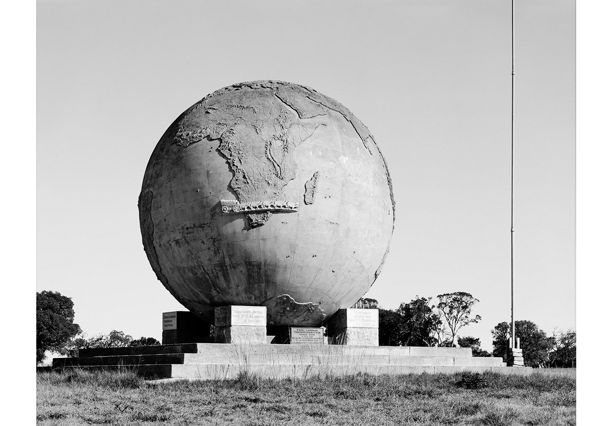 David Goldblatt - Monument to Karel Landman, Voortrekker leader. De Kol, Eastern Cape, 10 April 1993, 