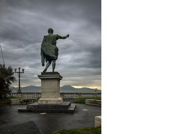 Julius Caesar, Naples